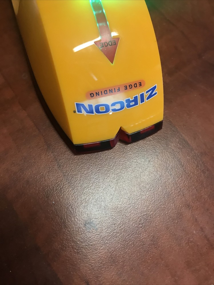 Open Pack Zircon HD35 StudSensor 65944 Stud Finder No Battery Tested