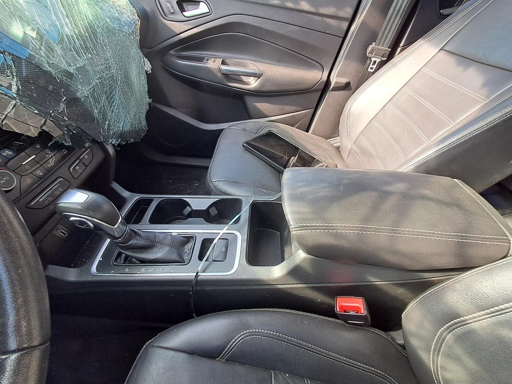 Used A/C Selector Switch fits: 2018 Ford Escape front automatic temperature cont