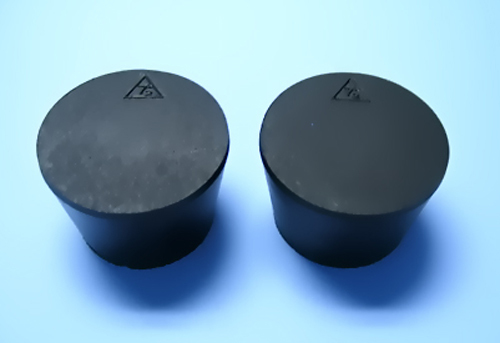 SIZE 7.5 BLACK RUBBER STOPPERS  (COUNT 2)