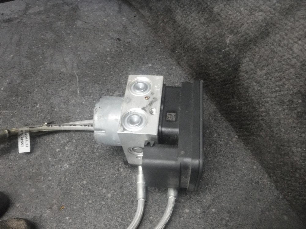 18 BMW G310 R G310R ABS Module 217