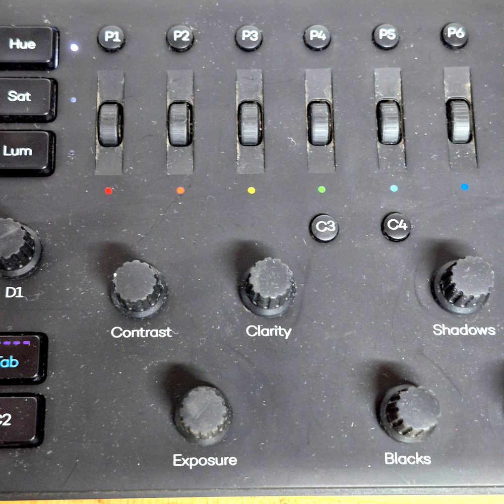 Loupedeck Plus + Photo/Video Editing Controller Console Japan