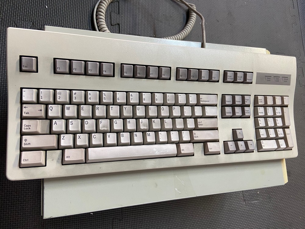 Executone Infostar AP/6 voice mail system With Keyboard (Tested)