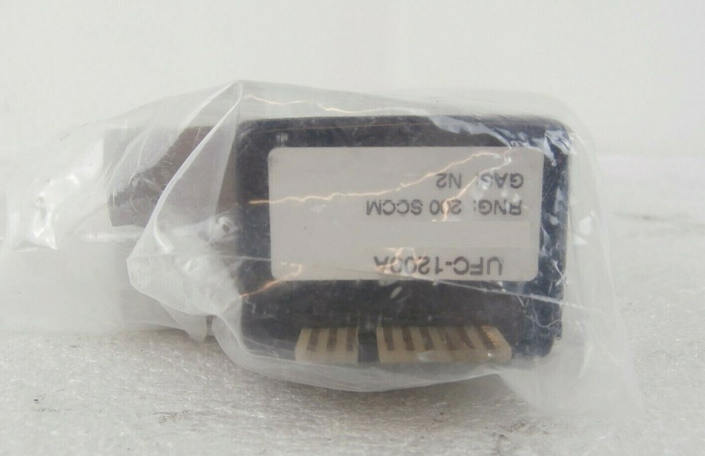 UNIT Instruments UFC-1200A Mass Flow Controller MFC 200 SCCM N2 Refurbished