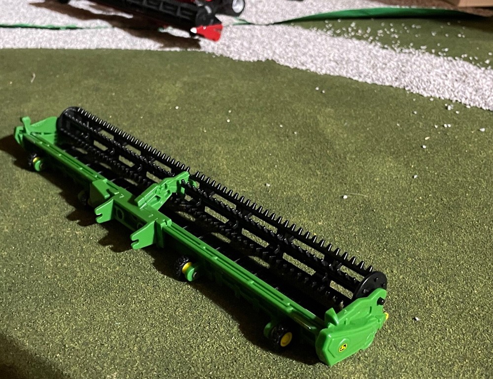 1/64 Ertl John Deere 50" Draper Head - Just Released - Awesome!