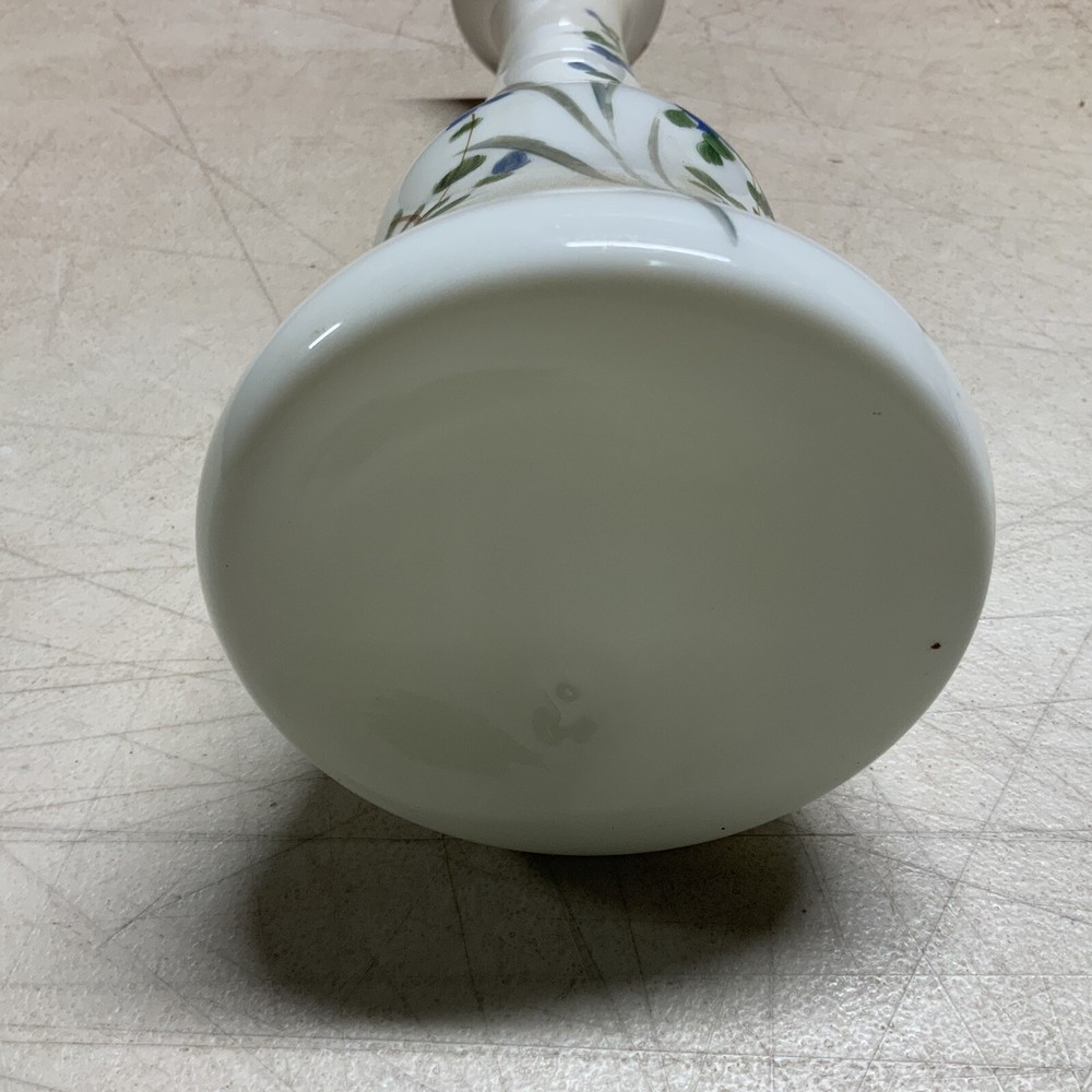 Glass Vase (White With Floral Design)