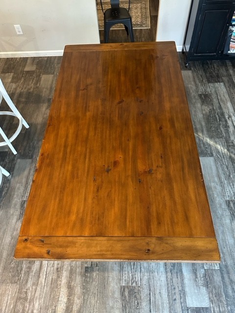 Pottery Barn Toscana Extendable Dining Table - Excellent Condition - 74"-104"