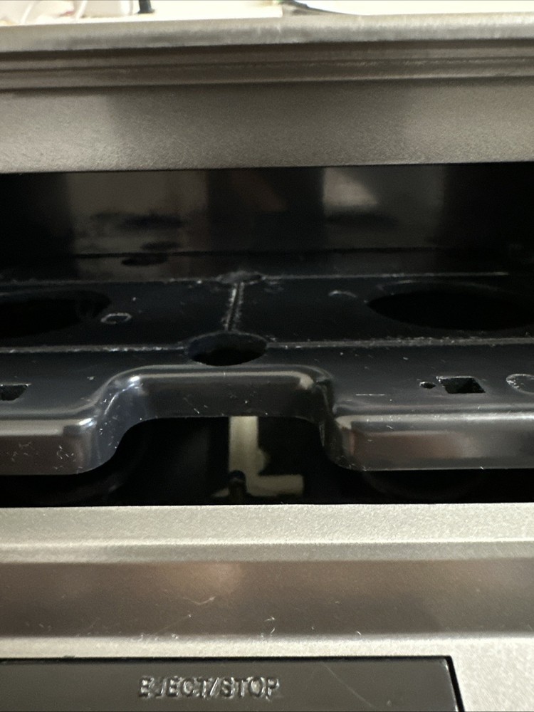 Kinyo UV-512 "Auto Eject" VHS Rewinder *Working*