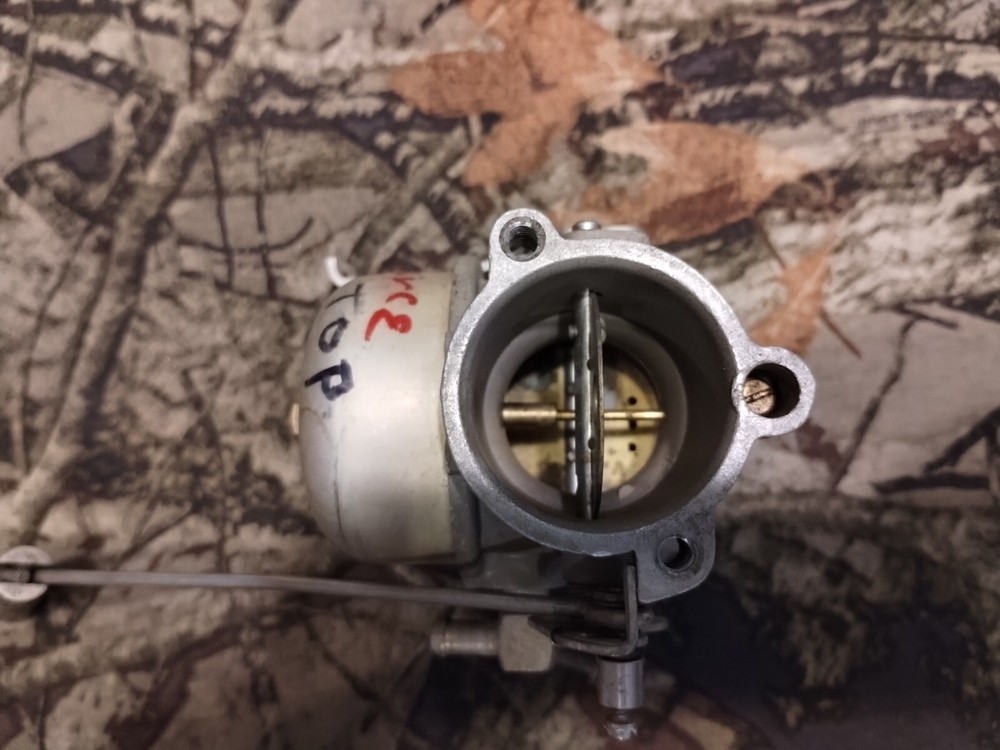 F581061-WE4-1 Carburetor Top 85hp Force