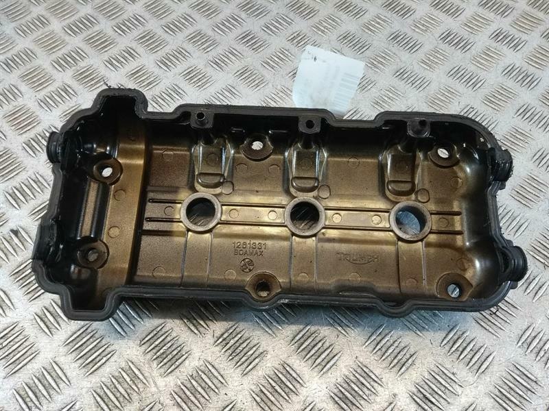 Triumph TIGER 1050 2007> Rocker Box Cover