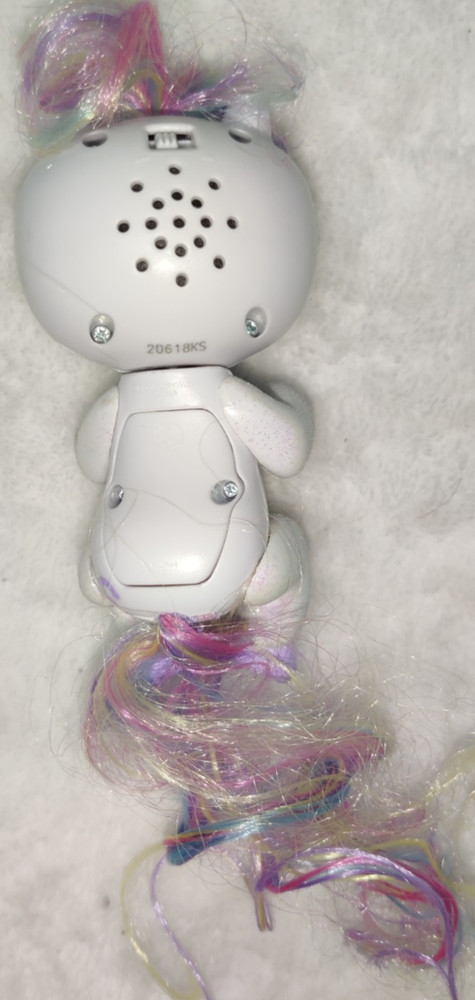 WowWee Fingerlings Gigi Interactive Unicorn
