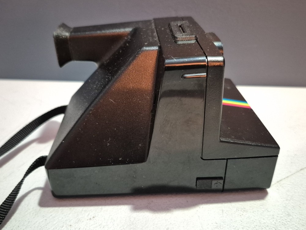 Polaroid Time-Zero One Step Rainbow Striped Polaroid Land Camera W/Case-READ*