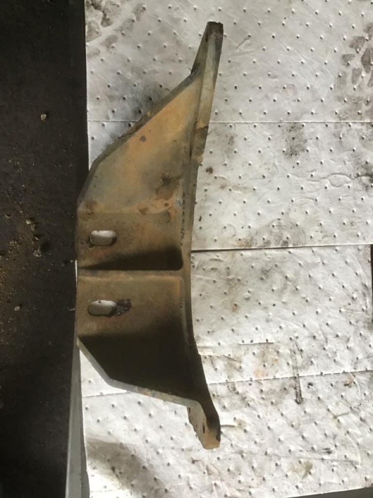 Replaces 3819975 FORD FRONT ENGINE MOUNT , OR