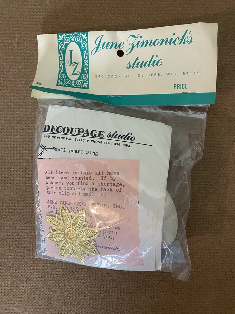 June Zimonick Caprice 11 E Vintage Ornament Kit