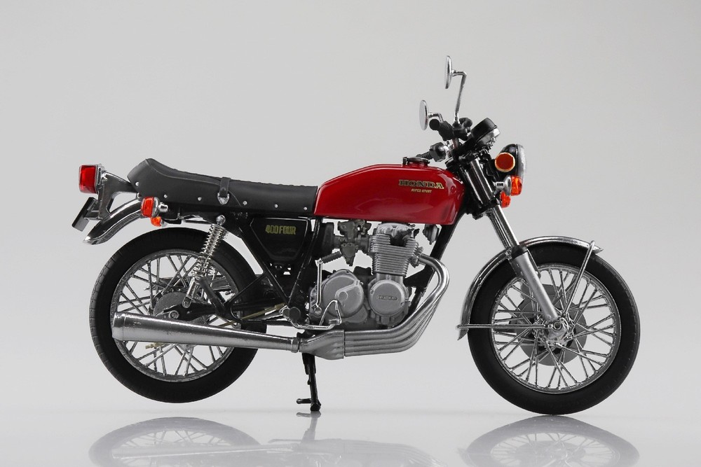 Aoshima 1/12 Diecast Motorcycle, Honda CB400Four Ligth Ruby Red