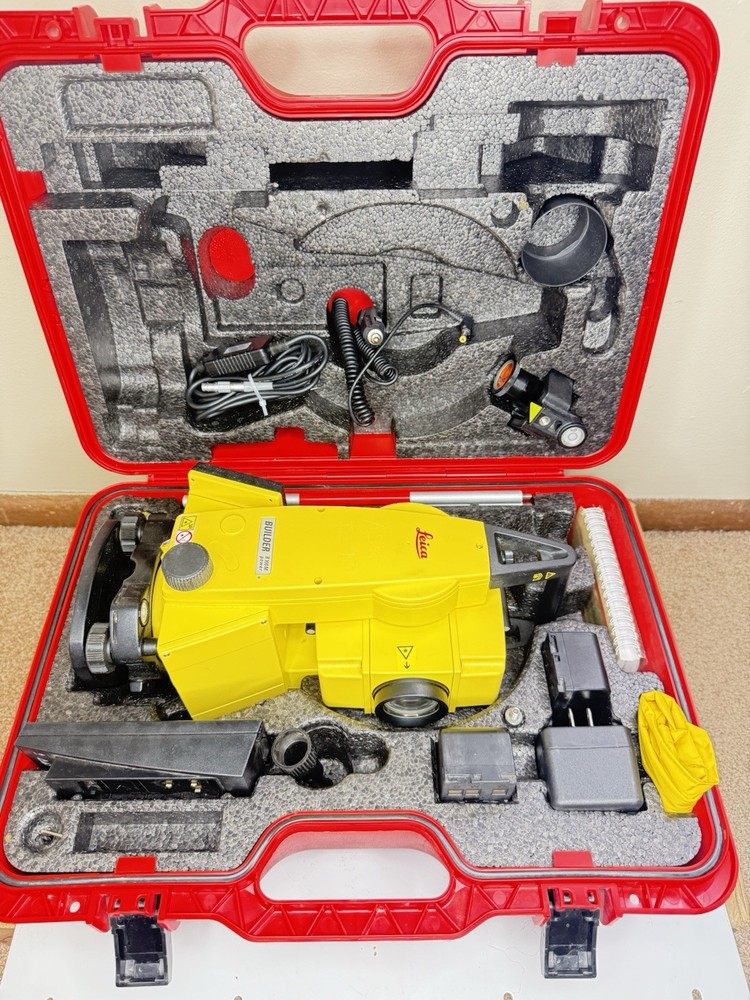 Leica BUILDER R100M power SET Total Station