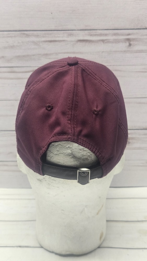 Harry Potter Hogwarts Crest Platform 9 3/4 Baseball Cap Maroon Strapback Hat