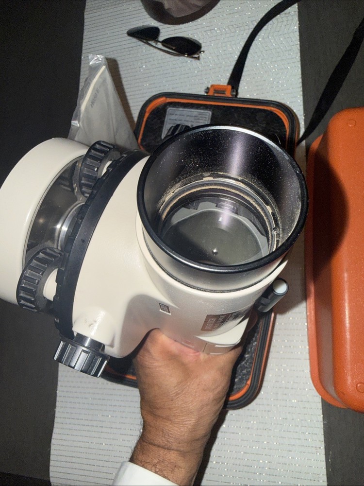 Nikon AS2.(34x) Automatic level W/ Case & Manual