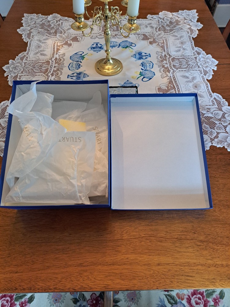 Authentic Stuart Weitzman EMPTY Gift Shoe Box With Tissue. 12 1/8" x 9.25" x 4”