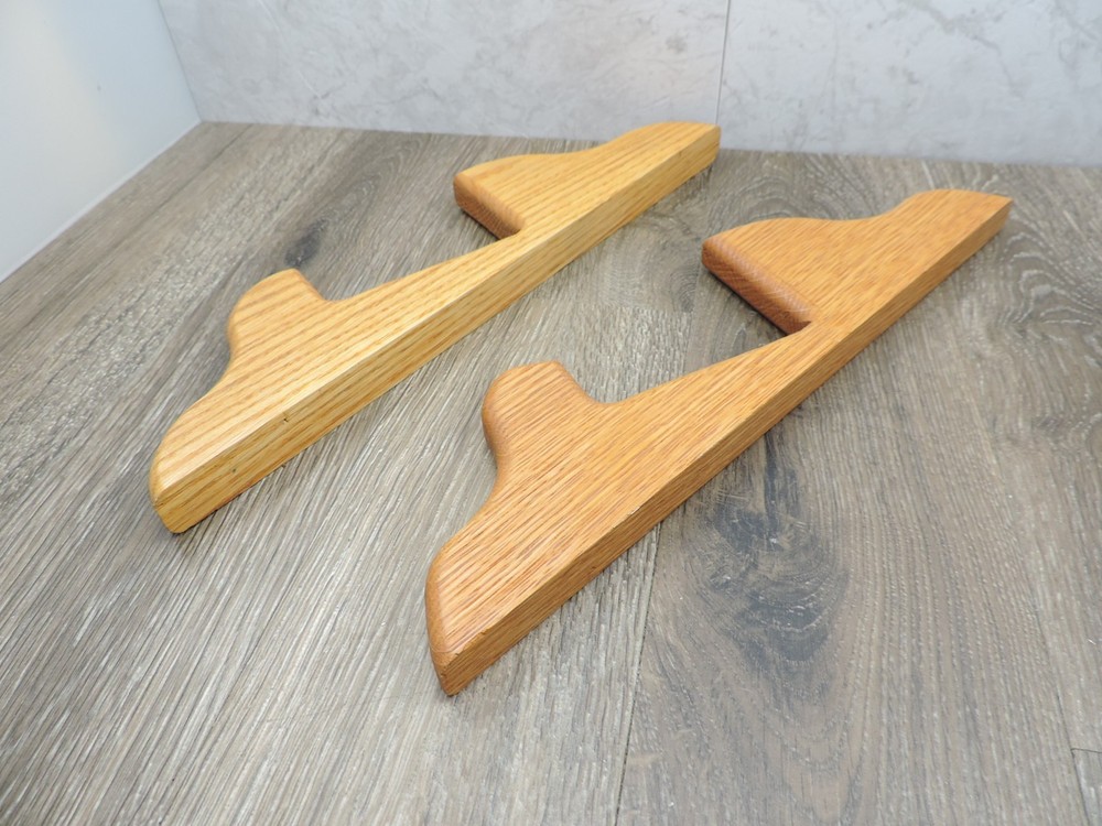 Oak Base Stand Pair for Up to 3.25" Deep Display Cases