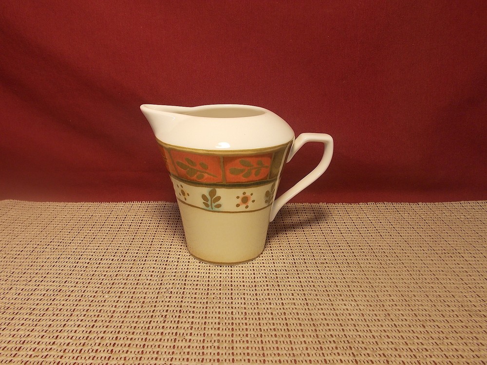 Sasaki China Beaux Pattern Creamer