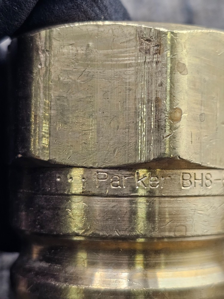 Parker BH8-61 Interchangeable Hydraulic Quick Coupling (Nipple/Plug) - Brass