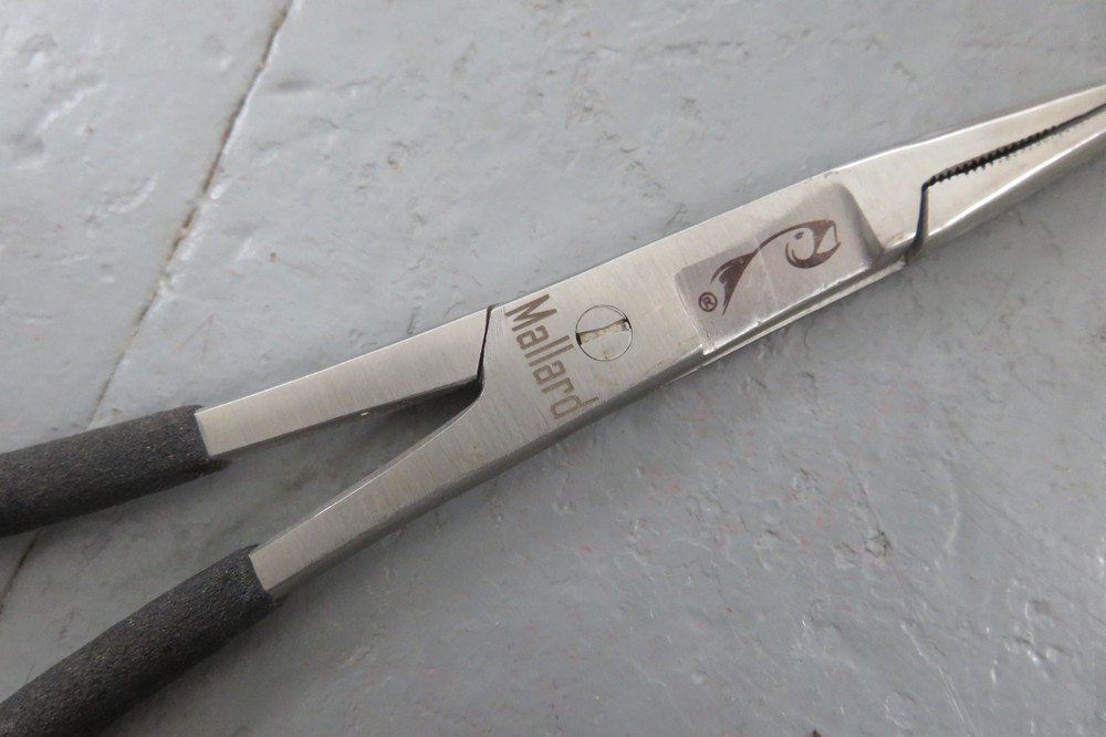 Fly fishing forceps