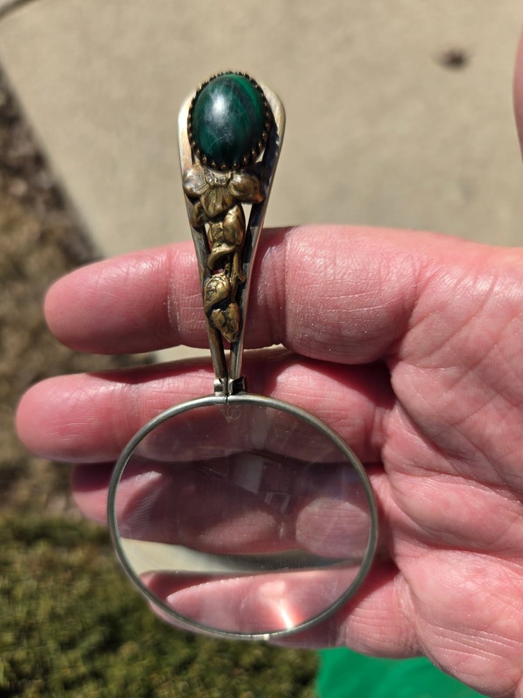 Vtg. foldable magnifier w/possible malachite stone in handle.