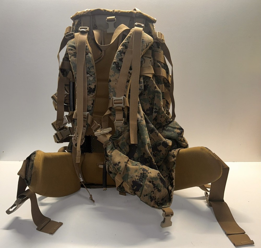 CAMELBAK USMC PACK (P14024569)