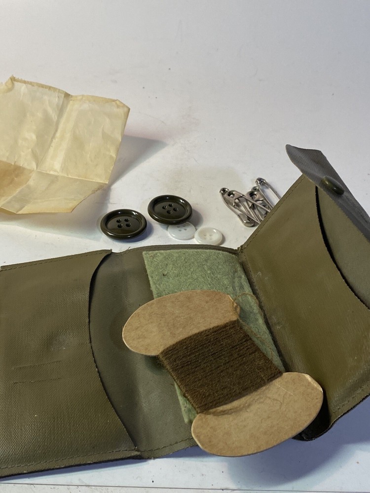 Vintage WWII Pull E-Z Army Sewing Kit with Pins,Thread & Buttons Water Resistant