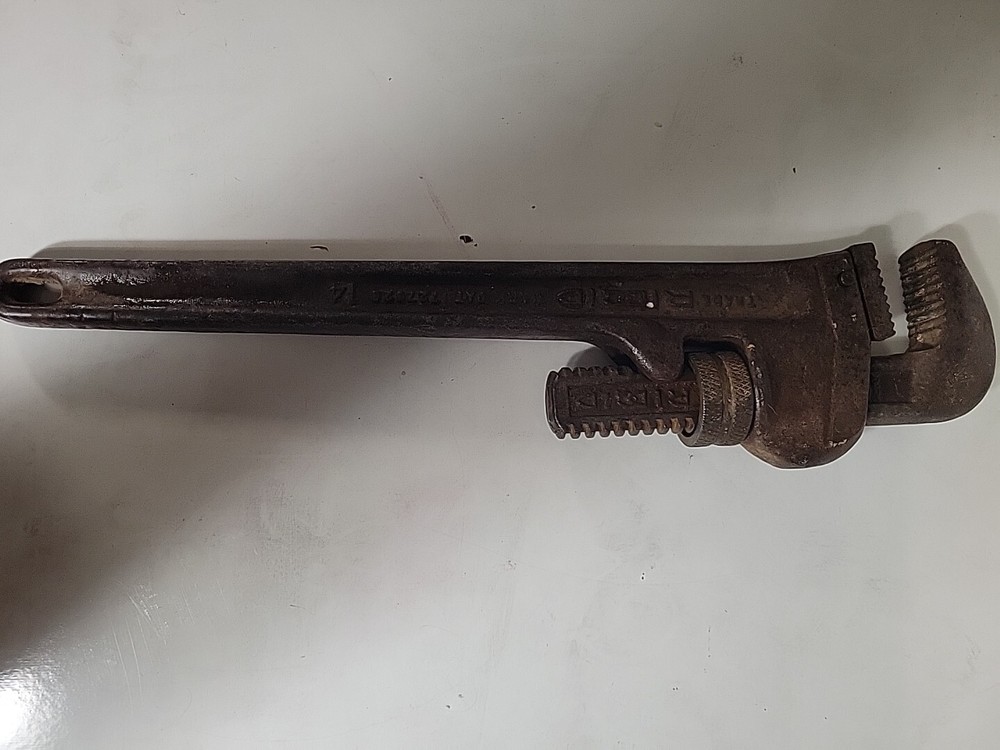 Vintage Ridged 14 Inch Adjustable Pipe Wrench