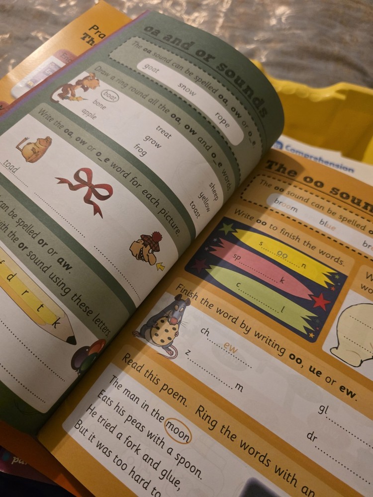 Practise & Learn: English (Age 5-6), CGP Books,