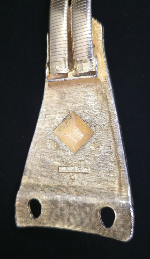 Vtg Signed Accessocraft Gold Tone Shield Stretch Chain Belt