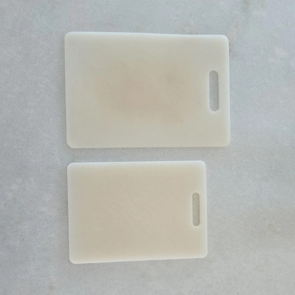 White Plastic Rectangular Cutting Board Set of 2 with Handles