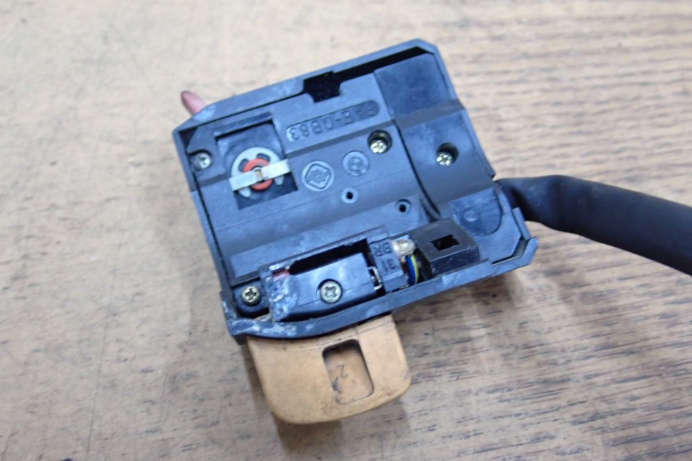 1994 BMW R1100RS RIGHT HAND SWITCH CONTROL BUTTON SEE DESCRIPTION