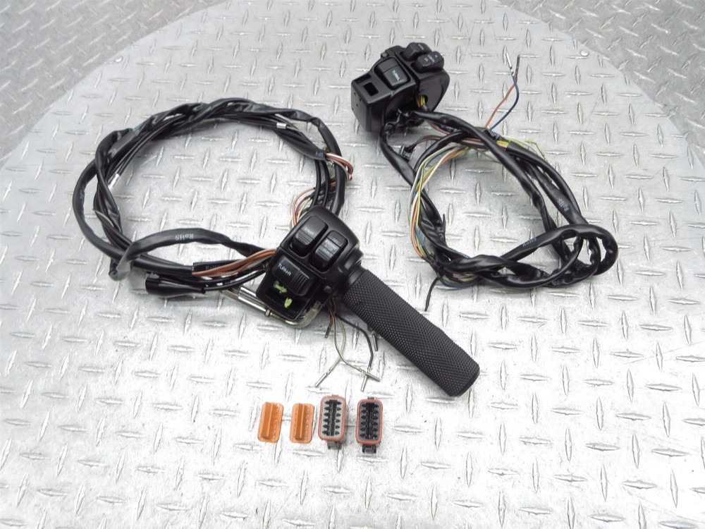 2000 Harley Davidson Road Glide FLTRI Left Right Handle Switch Throttle Control