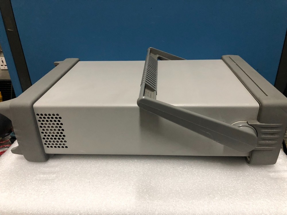 Agilent / HP 34970A Data Acquisition / Data Logger Switch Unit with DMM