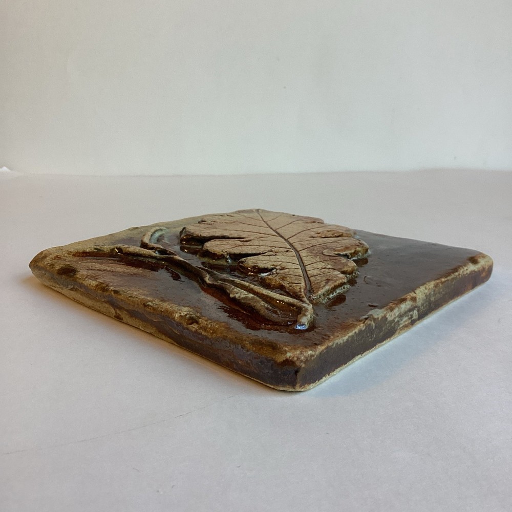 Raised Relief Studio Art Pottery Pottery Oak Tree Leaf Tile Signed Mondloch 5”