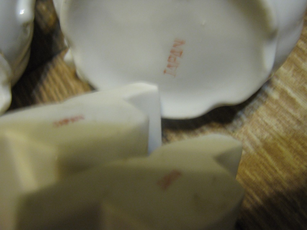 13 pc Vintage Assorted Rose Graphic Stackable Trays Creamer Sugar Bowl Cups lots