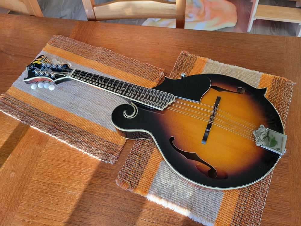 Samick MF1VS Mandolin in excellent condition