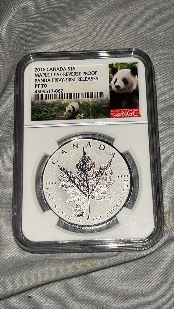 Canada 2016 $5 Maple Leaf-Reverse Proof Panda Privy PF70 NGC Silver Coin