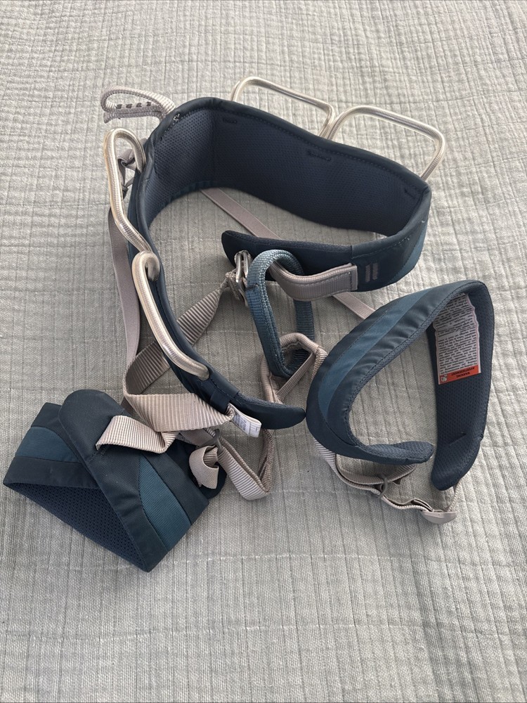 Climbing Harness Black Diamond Teal, Size Small Model CE-0082