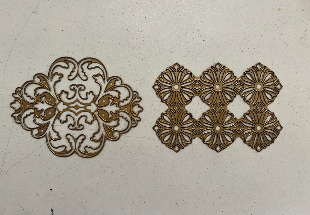 Anna Griffin Metal Die Cut & Emboss: Flower Layer