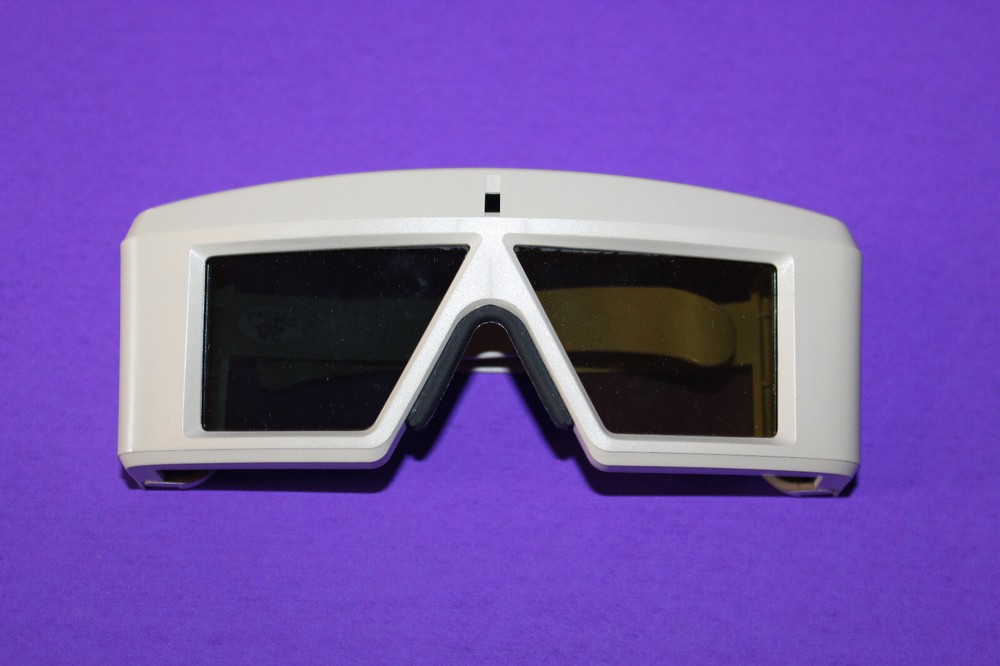 StereoGraphics Crystal Eyes 3D Glasses & Transmitter Set