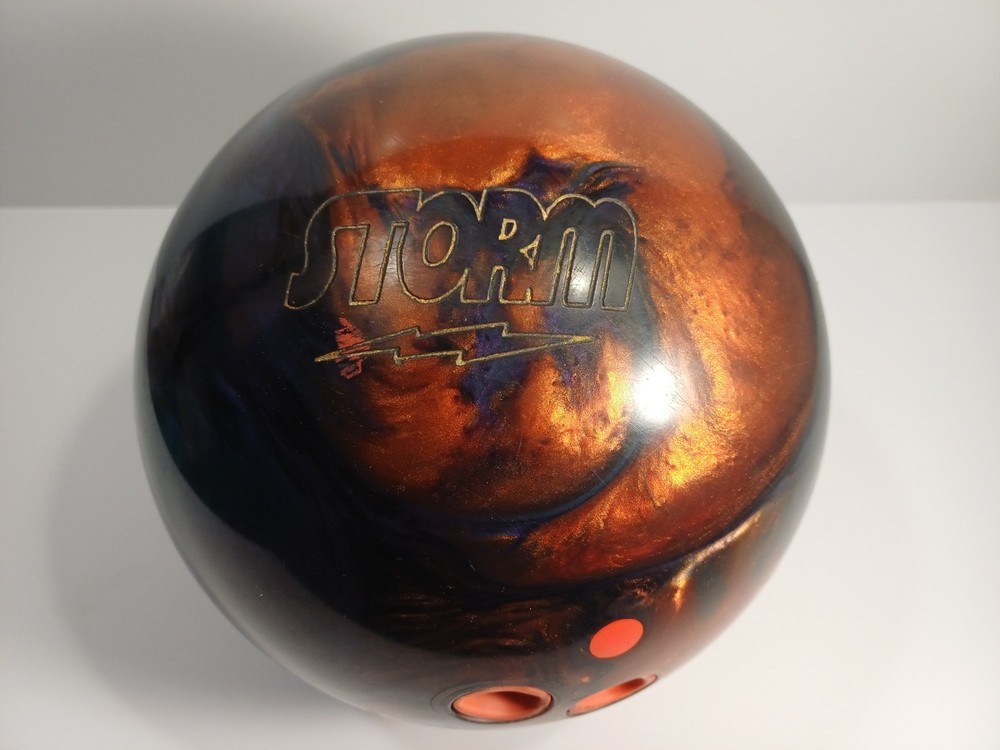 Storm Intense Fire Bowling Ball 15 lbs pre-owned