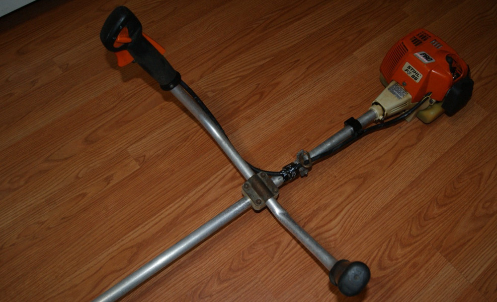 STIHL FS85 PRO STRING TRIMMER WITH BICYCLE HANDLE