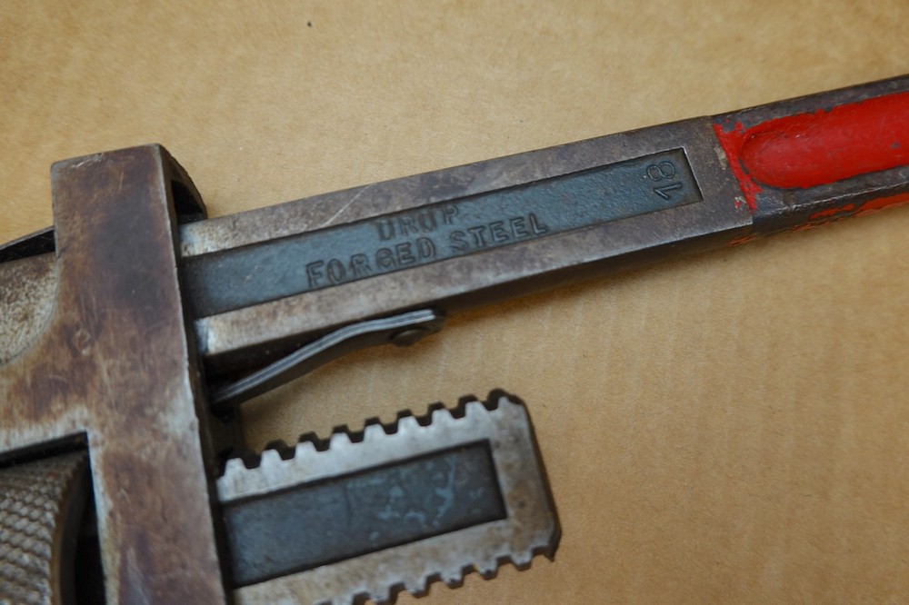DUNLAP 18" PIPE WRENCH . MADE IN GERMANY