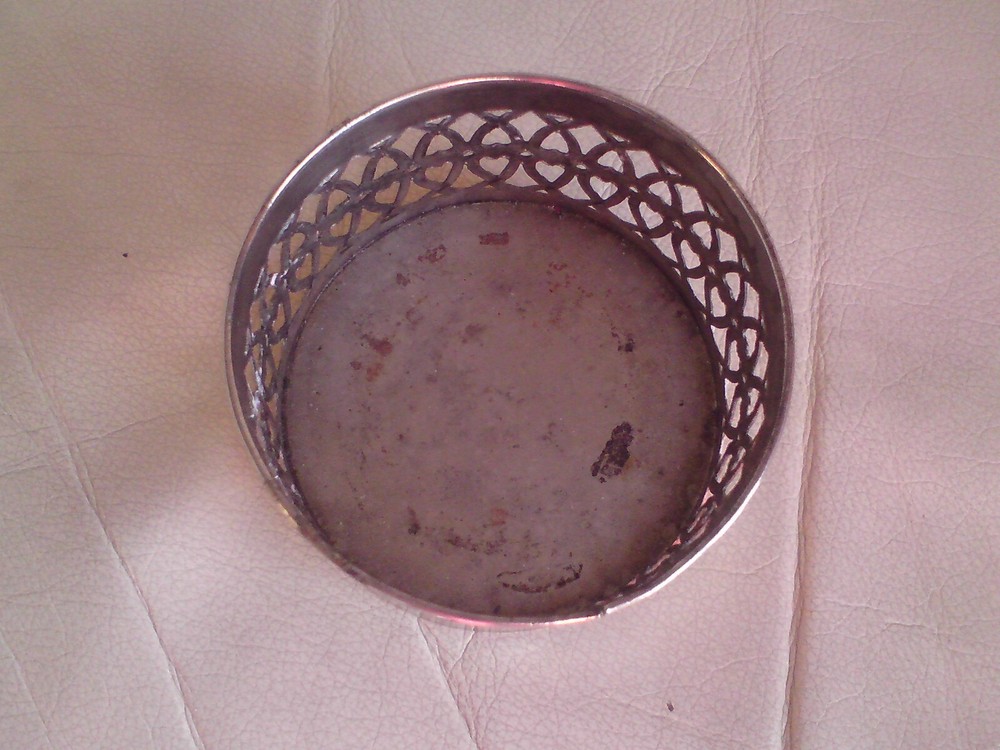 SILVER PLATED WINE BOTTLE STAND,9 CMS X 5.8 CMS APPROX.