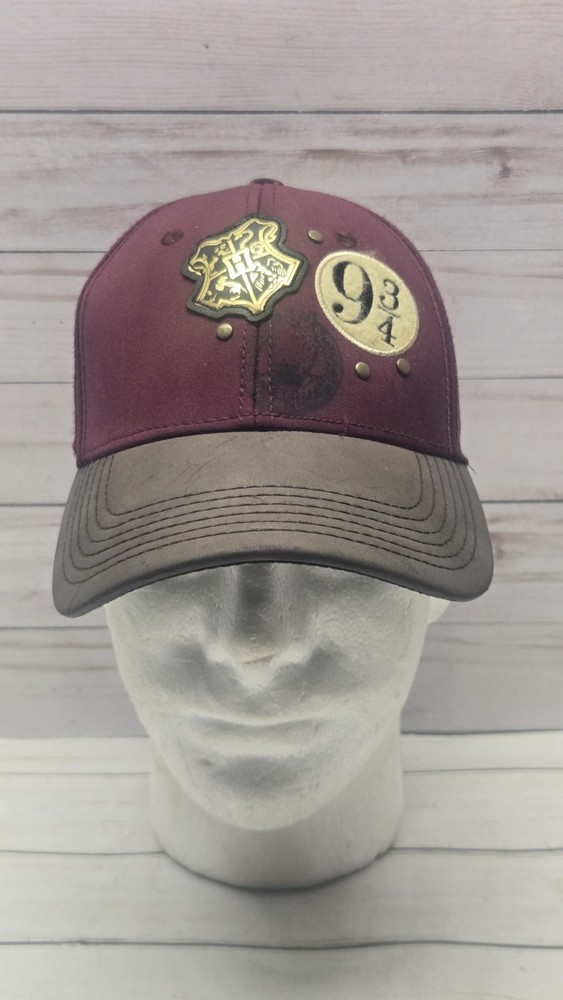 Harry Potter Hogwarts Crest Platform 9 3/4 Baseball Cap Maroon Strapback Hat