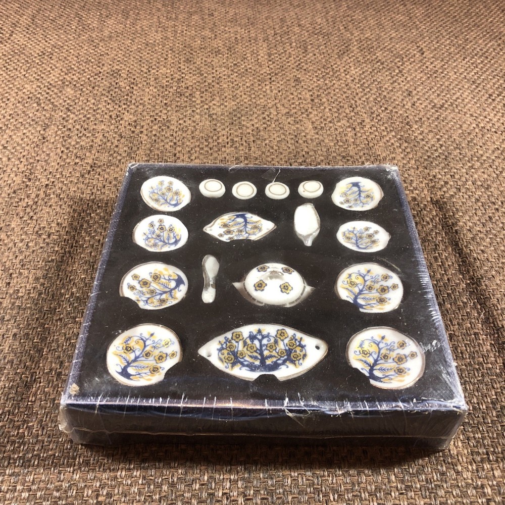 Victorian Dollhouse Dinner Service