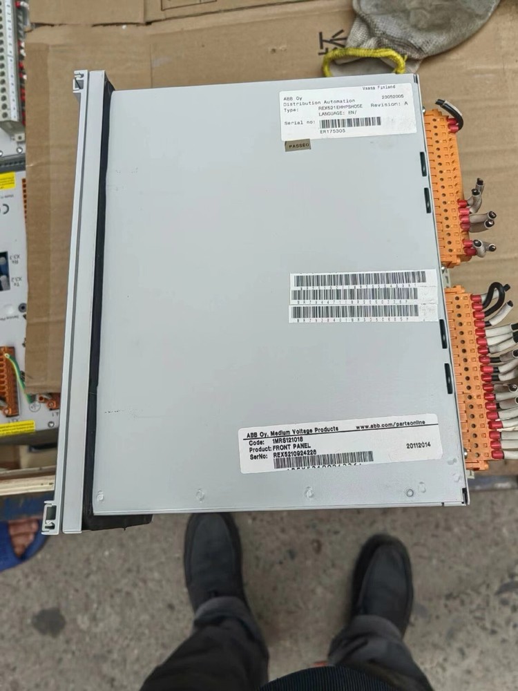 1PCS Used ABB REX521EHHPSH05E comprehensive protector